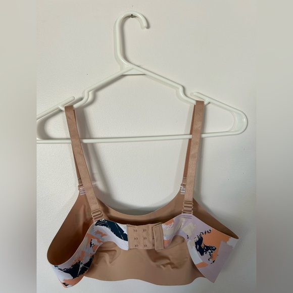Knix Evolution Reversible Bra Size 2 - Picture 4 of 6